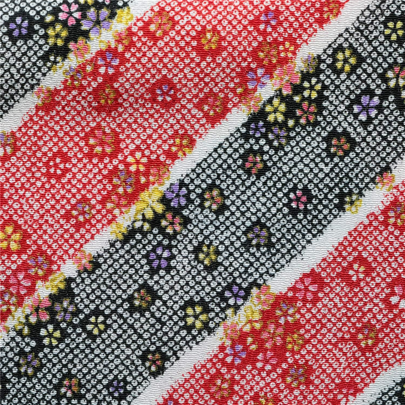 日本紐釦貿易 ちりめん 金彩 鹿の子絞りと桜 黒 巾約70cm×3ｍ切売カット GMK32-04-3M 1枚（ご注文単位1枚）【直送品】