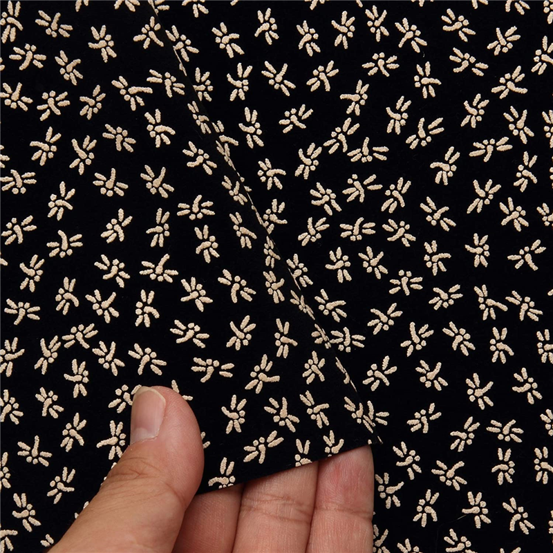 日本紐釦貿易 印伝調合皮スエードレザー生地 巾92cm×5m切売カット トンボ柄 白 KP4080-12A-5M 1枚（ご注文単位1枚）【直送品】