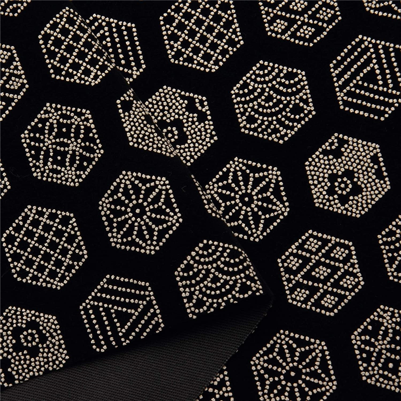 日本紐釦貿易 印伝調合皮スエードレザー生地 巾92cm×1m切売カット 甲羅柄 白 KP4080-13A-1M 1枚（ご注文単位1枚）【直送品】