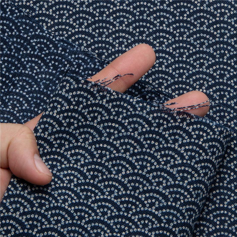 日本紐釦貿易 和風モダン柄生地 巾110cm×7m切売カット 青海波柄 KP7090-44-7M 1枚（ご注文単位1枚）【直送品】