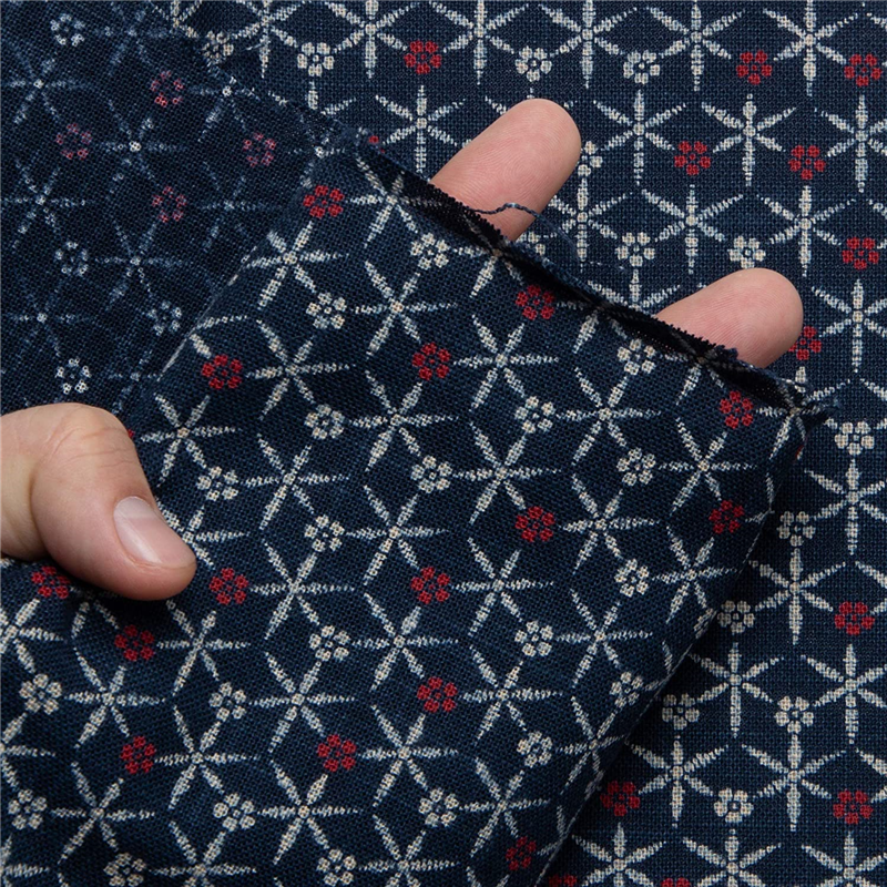 日本紐釦貿易 和風モダン柄生地 巾110cm×2m切売カット 花菱柄 KP7090-52-2M 1枚（ご注文単位1枚）【直送品】