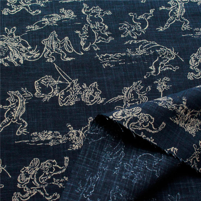 日本紐釦貿易 鳥獣戯画 むら糸藍染調 プリント生地 ネイビー×ベージュ線 巾約110cm 4mカット KW7070-7A-4M 1枚（ご注文単位1枚）【直送品】