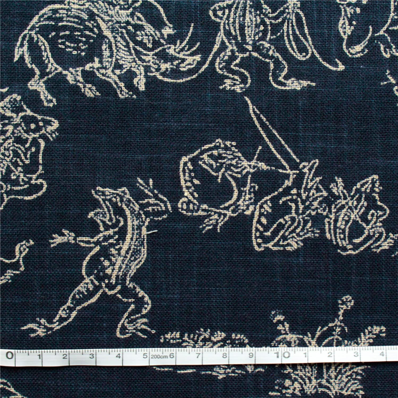 日本紐釦貿易 鳥獣戯画 むら糸藍染調 プリント生地 ネイビー×ベージュ線 巾約110cm 5mカット KW7070-7A-5M 1枚（ご注文単位1枚）【直送品】