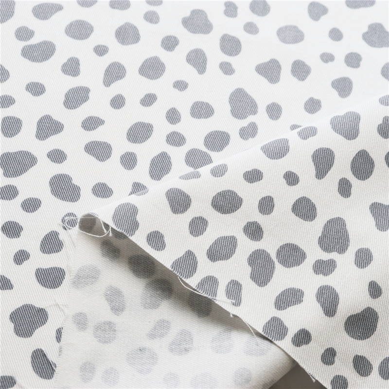 日本紐釦貿易 ツイル生地 ダルメシアン柄 color.B 5mカット IBK7070-10B-5M 1枚（ご注文単位1枚）【直送品】