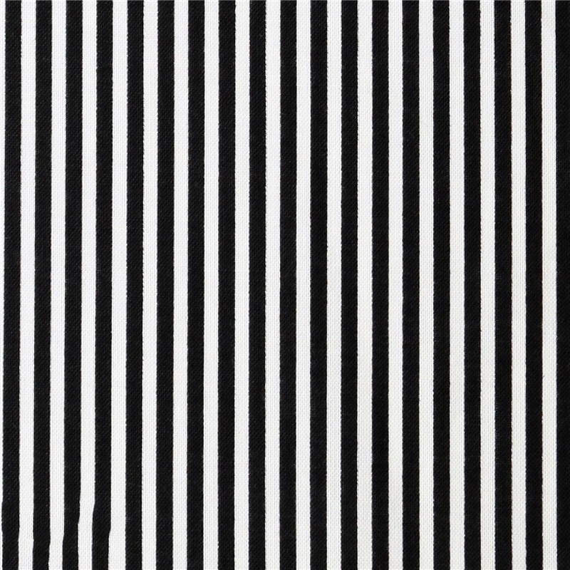 日本紐釦貿易 Happy Sweet Collection ストライプ細 スケア プリント生地 巾約110cm ブラック×白 2mカット HS1281-10-2M 1枚（ご注文単位1枚）【直送品】