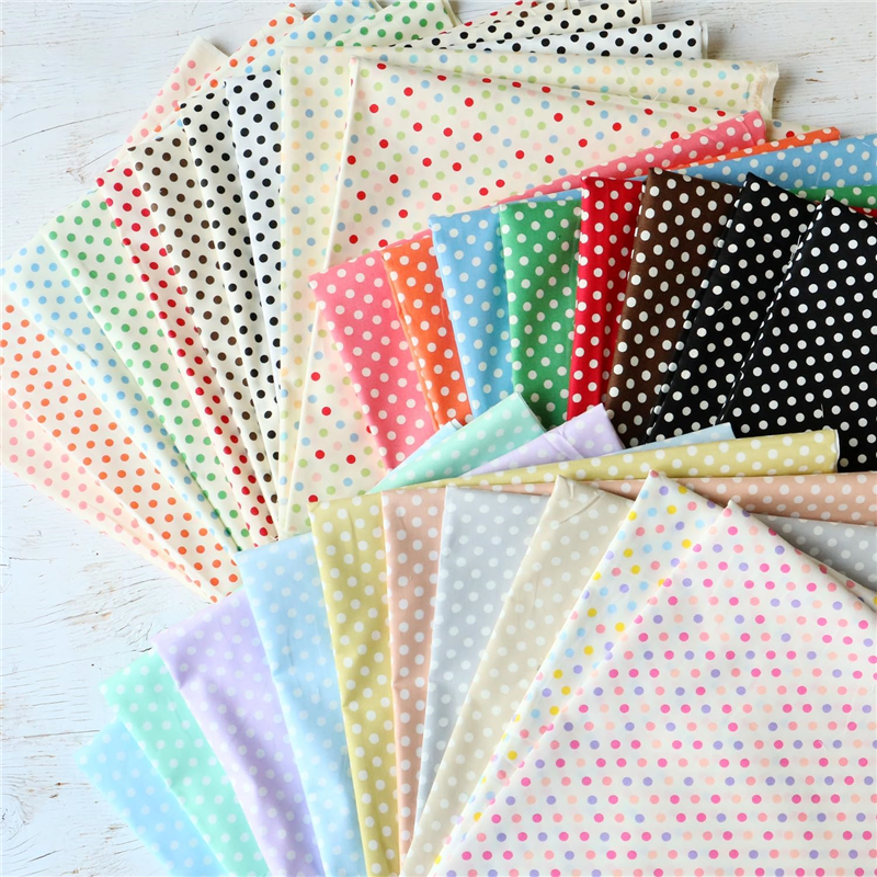 日本紐釦貿易 Happy Sweet Collection ドット スケア プリント生地 巾約110cm 生成×グリーン 2mカット HS1284-14-2M 1枚（ご注文単位1枚）【直送品】