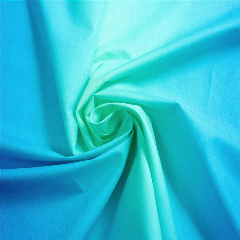 日本紐釦貿易 ハワイアン グラデーションプリント生地 シーチング 巾約110cm×9m切売カット グレープ DD11216-205 1枚（ご注文単位1枚）【直送品】