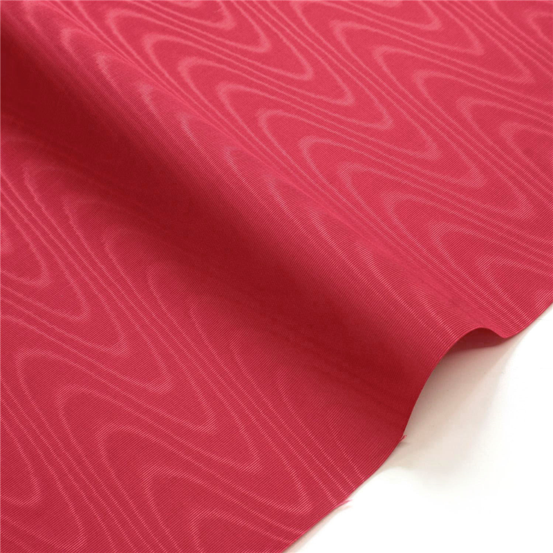 日本紐釦貿易 シャンタンモアレ 裏地用生地 レーヨン 巾約91cm×10m切売カット レッド TN10-135 1枚（ご注文単位1枚）【直送品】