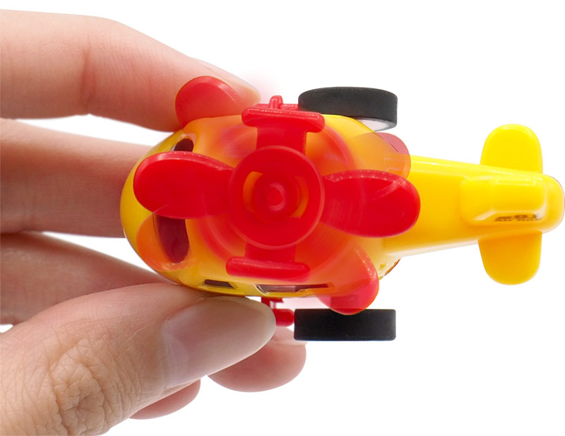 三洋堂 プルバックミニヘリコプター 24個/袋(ご注文単位50袋)【直送品】