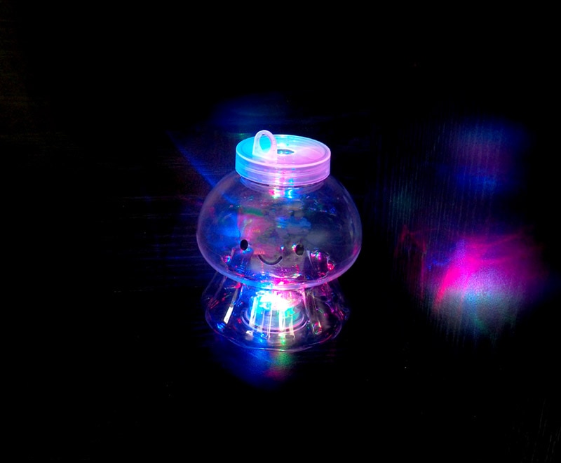 三洋堂 ピカピカ光る クラゲちゃんボトル 1個（ご注文単位96個）【直送品】
