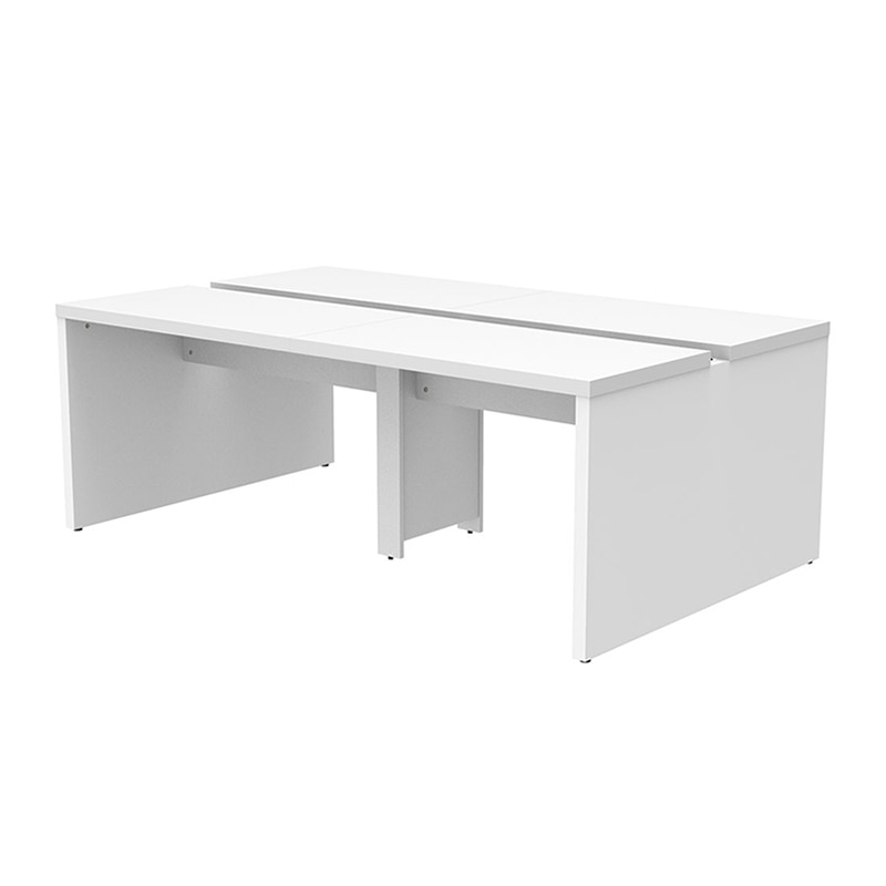 ホワイト×ホワイト脚