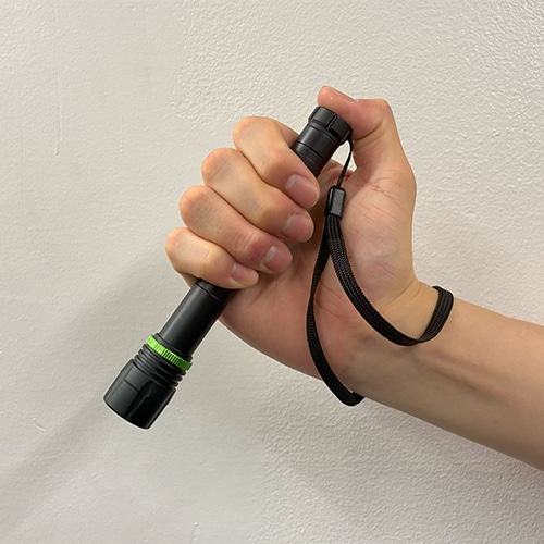 エスコ EA758RY-32 [単3x2本] フラッシュライト/LED 1個 （ご注文単位1個）【直送品】