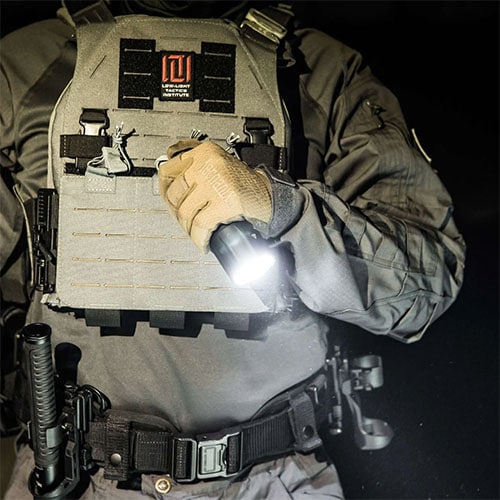 エスコ EA758RN-91 [充電式] フラッシュライト/LED(黒) 1個 （ご注文単位1個）【直送品】