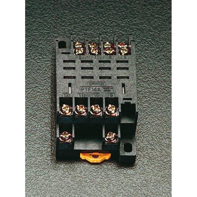 エスコ EA940MR-4 4Cリレー用ソケット 1個（ご注文単位1個）【直送品】
