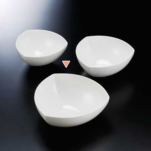 福井クラフト メラミン鉢 33cm 三角胴張深鉢 ホワイト 51353700 1個(ご注文単位1個)【直送品】