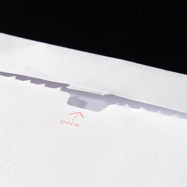 山櫻 封筒　洋長3　カマス貼　本ケント100　開封UP グット　CoC　〒枠なし 00404701 　1000枚/箱（ご注文単位1箱）【直送品】