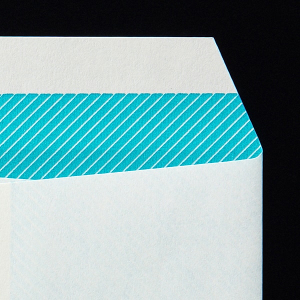 山櫻 封筒 角8窓付 中貼 Nホワイト70 裏地紋青 〒枠なし A8510 00564112 1000枚/箱(ご注文単位1箱)【直送品】