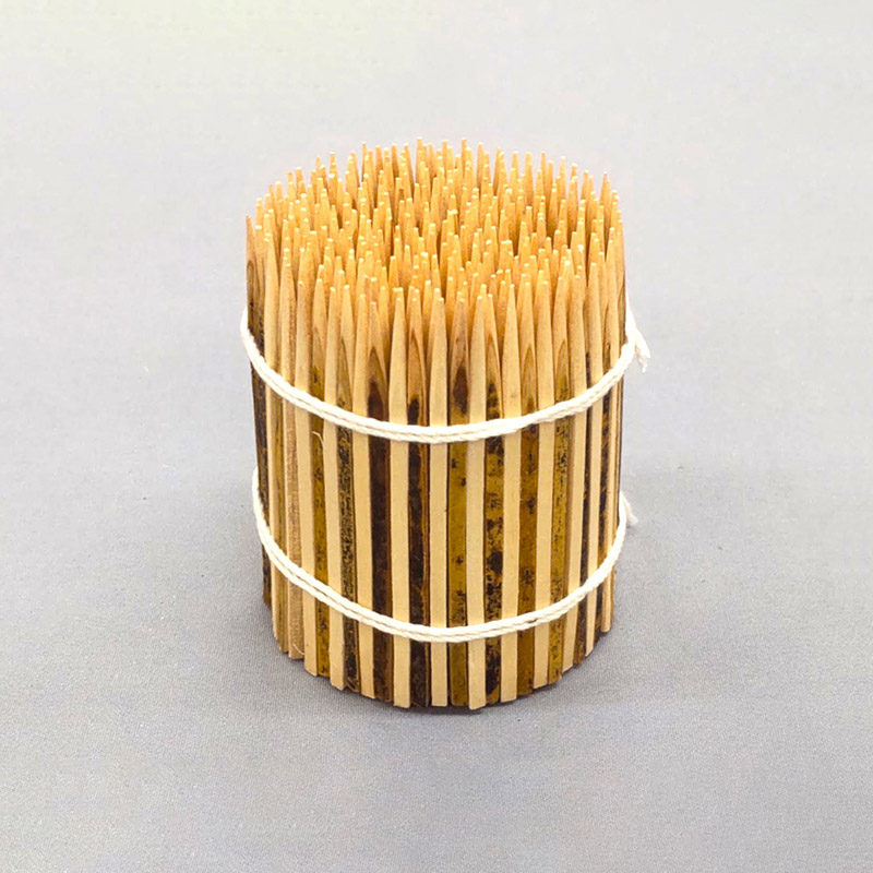 カトウ物産 菓子ようじ黒文字 2.2×60mm 38012 200本/1束(ご注文単位5束)【直送品】