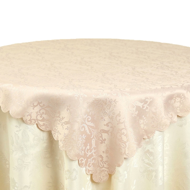 ピンクベージュ