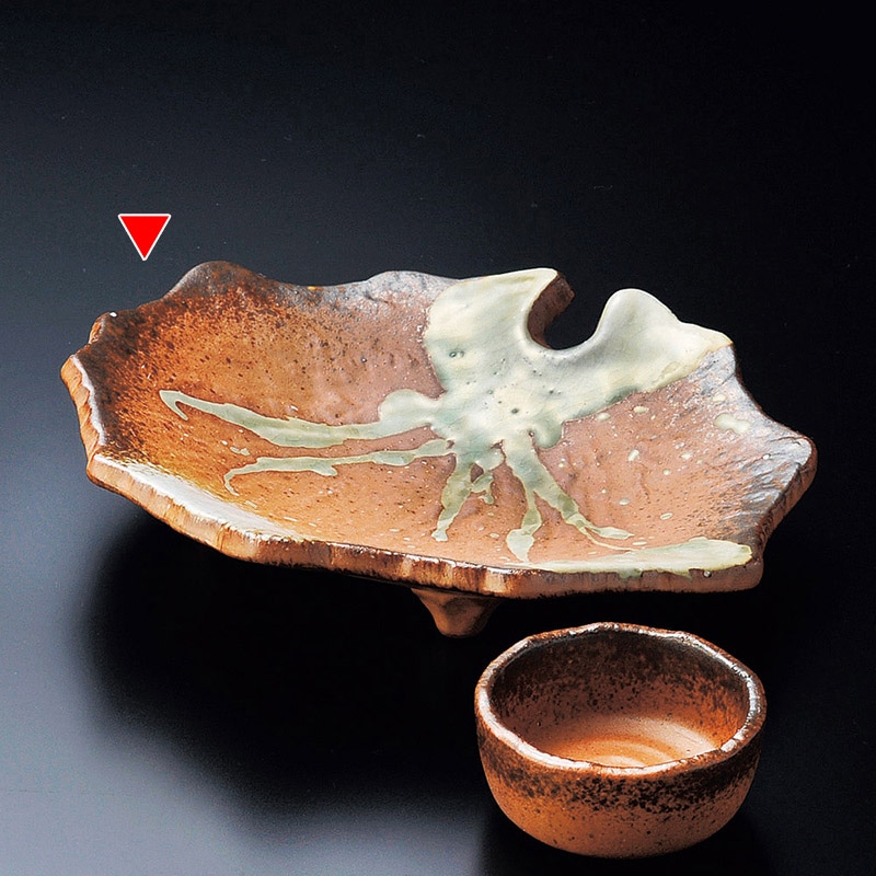 山万 04624-310 信楽風木の葉刺身皿  1個（ご注文単位1個）【直送品】