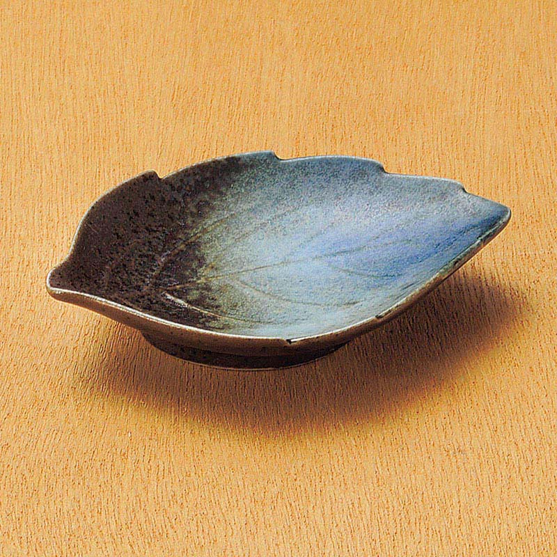 山万 05506-460 森の湖木の葉型千代口  1個（ご注文単位1個）【直送品】