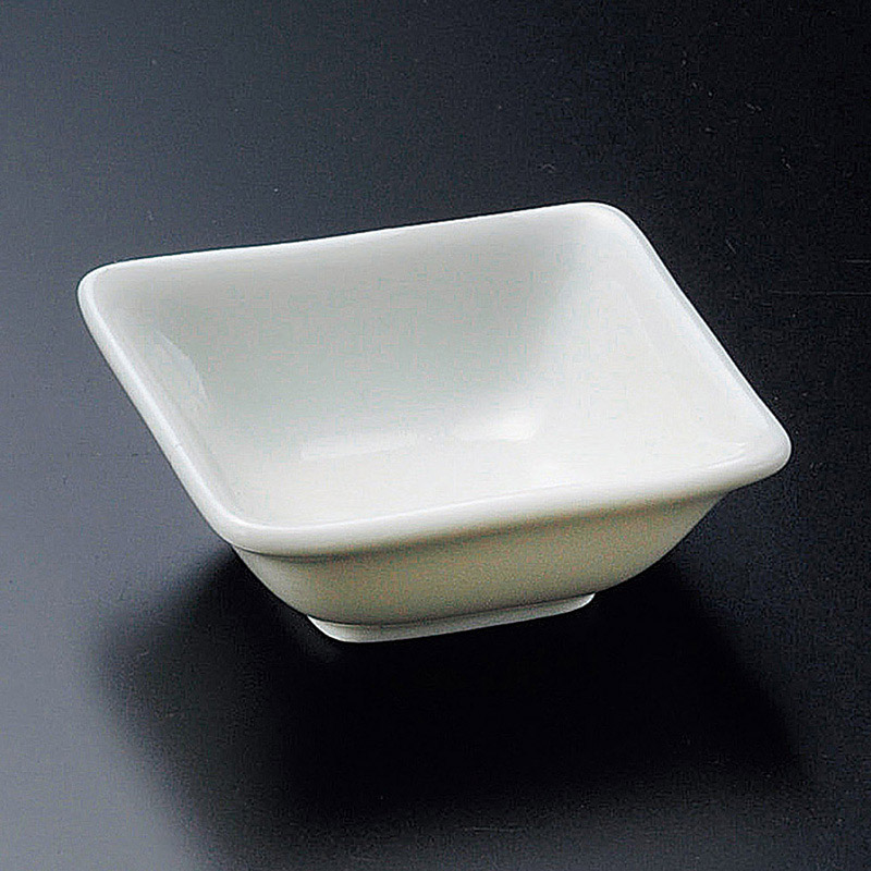 山万 05525-570 白磁角珍味  1個（ご注文単位1個）【直送品】