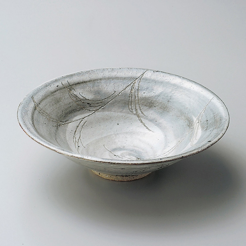 山万 06110-510 粉引草彫平鉢 1個(ご注文単位1個)【直送品】