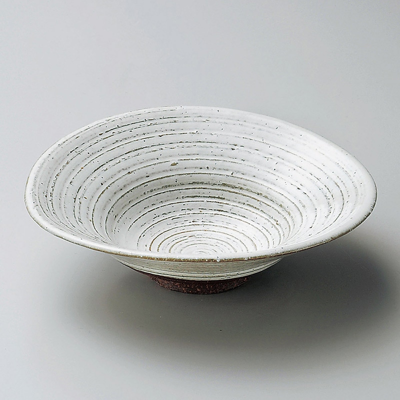 山万 06008-140 白釉クシ目ひねり5.5鉢 1個(ご注文単位1個)【直送品】