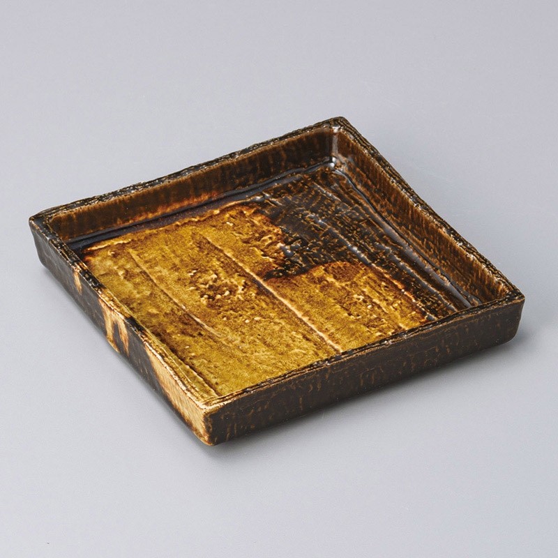 山万 07105-140 あめ釉掛分け砂目正角5.5皿  1個（ご注文単位1個）【直送品】