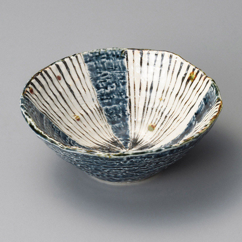 山万 07303-570 呉須十草中鉢  1個（ご注文単位1個）【直送品】