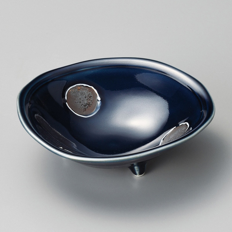 山万 07616-100 いぶし丸紋三ッ足5.0鉢  1個（ご注文単位1個）【直送品】