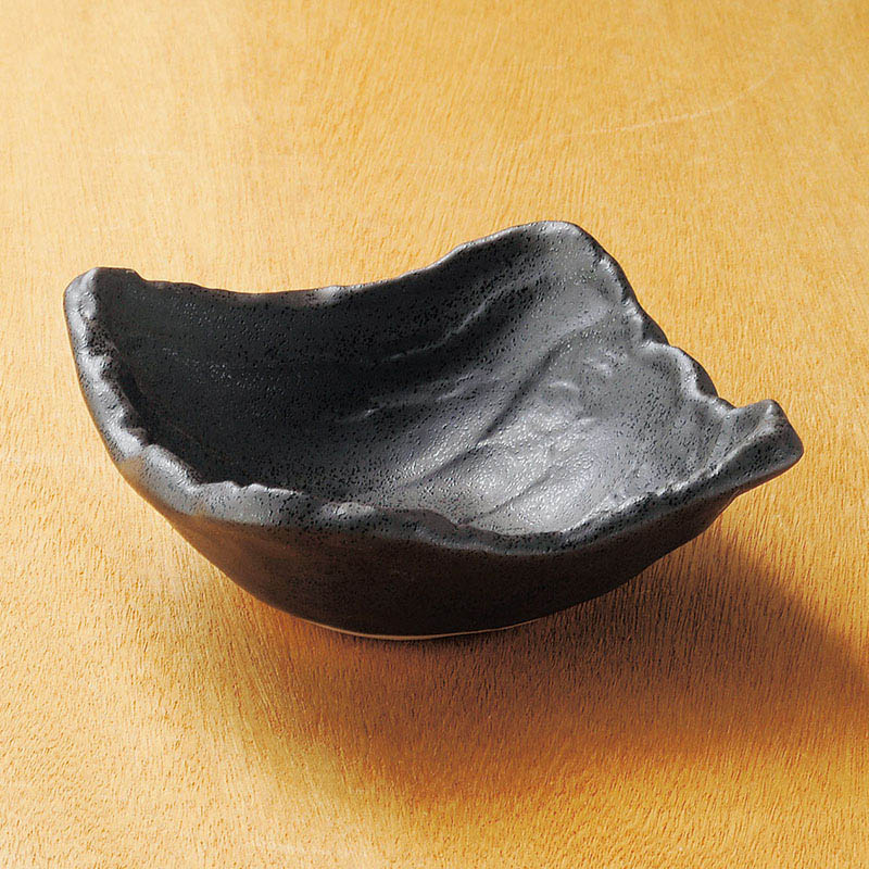 山万 07922-570 荒ソギ黒小鉢  1個（ご注文単位1個）【直送品】