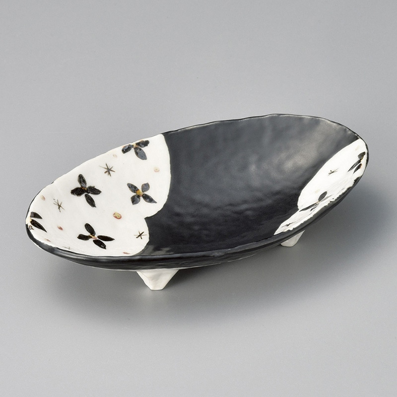 山万 08302-570 黒織部花紋16.5足付鉢  1個（ご注文単位1個）【直送品】