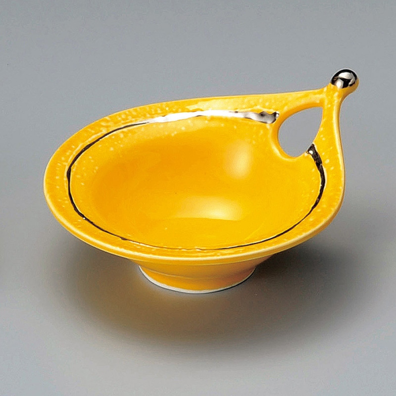 山万 08612-250 オレンジ釉穴明小鉢  1個（ご注文単位1個）【直送品】