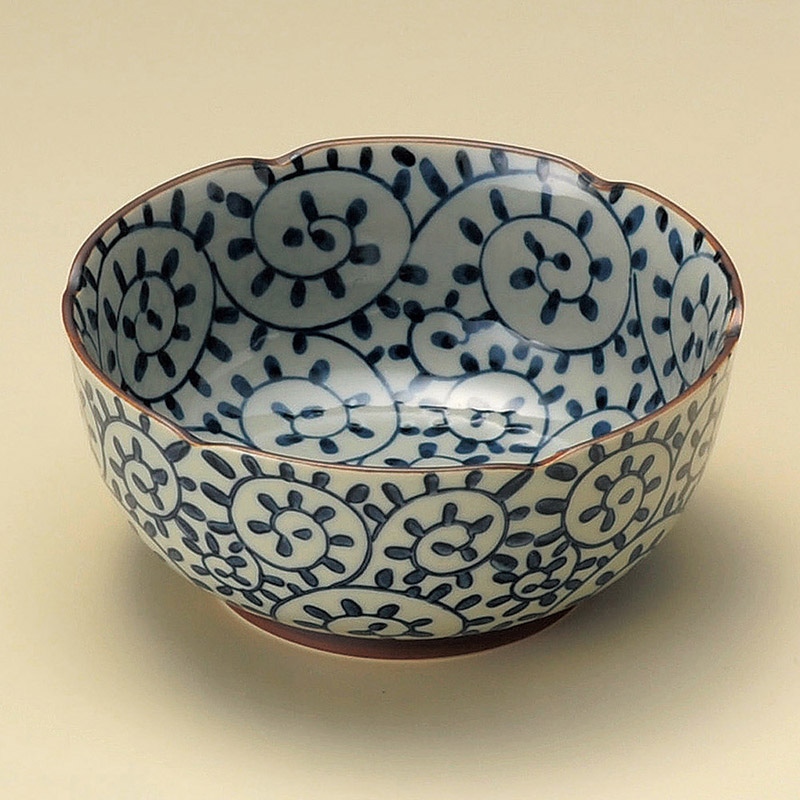 山万 09102-730 内外タコ唐草深小鉢(有田焼) 1個(ご注文単位1個)【直送品】