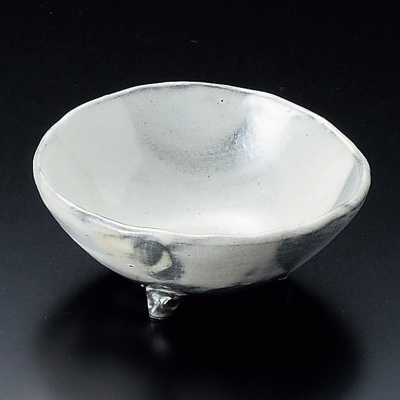 山万 09015-660 白化粧ぼかし三ツ足小鉢(信楽焼 1個(ご注文単位1個)【直送品】