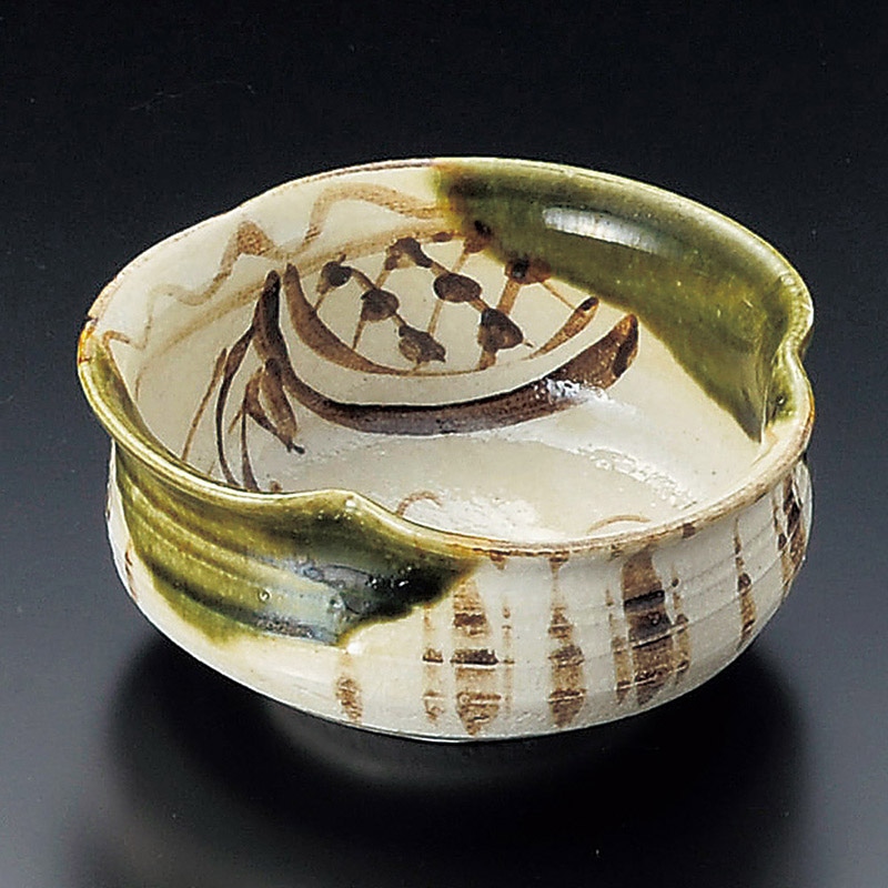 山万 09021-510 織部花4.5小鉢(手造り) 1個(ご注文単位1個)【直送品】