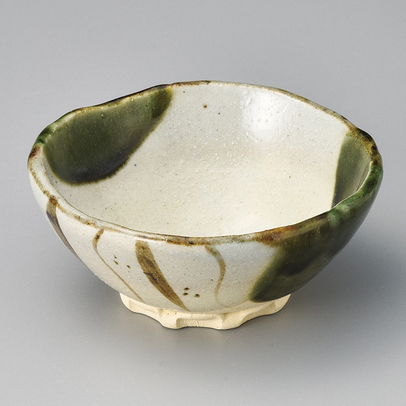 山万 09327-440 手造織部花浜小鉢 1個(ご注文単位1個)【直送品】