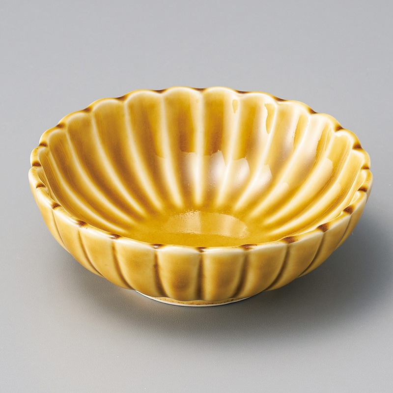 山万 10022-570 黄瀬戸菊型丸鉢 1個(ご注文単位1個)【直送品】