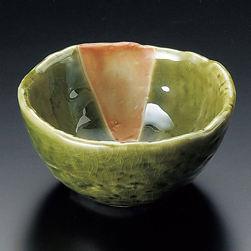 山万 09927-100 織部三角茶小鉢 1個(ご注文単位1個)【直送品】