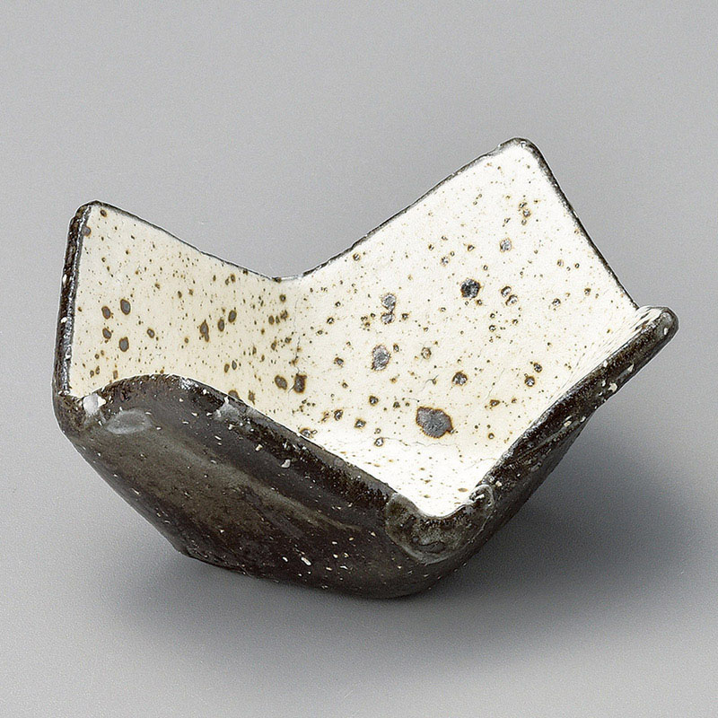 山万 10208-250 黒うずら文ダイヤ型小鉢  1個（ご注文単位1個）【直送品】