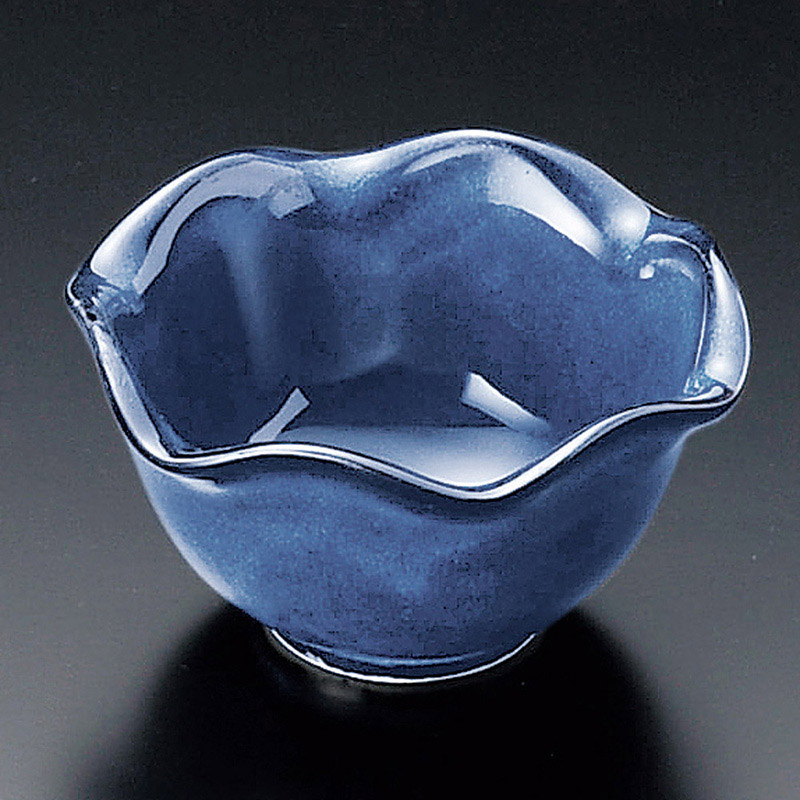 山万 10520-310 ブルー花型小鉢 1個(ご注文単位1個)【直送品】