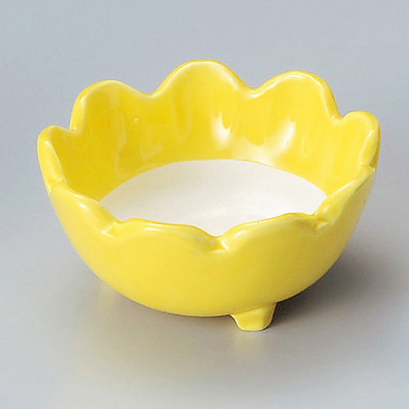 山万 11210-550 黄白花型小鉢(小)  1個（ご注文単位1個）【直送品】