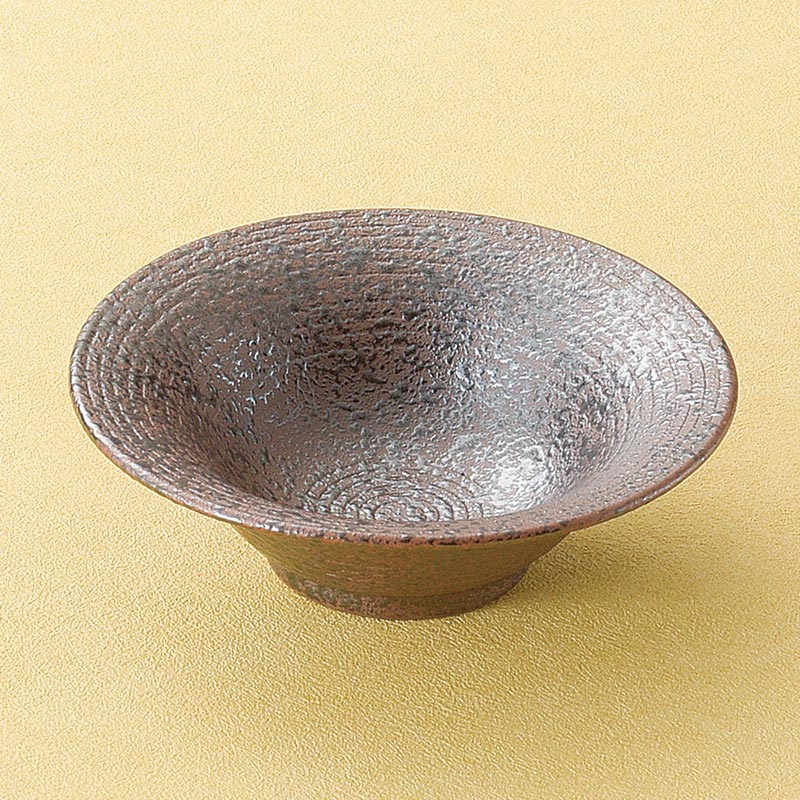 山万 11715-550 黒釉花反小鉢  1個（ご注文単位1個）【直送品】