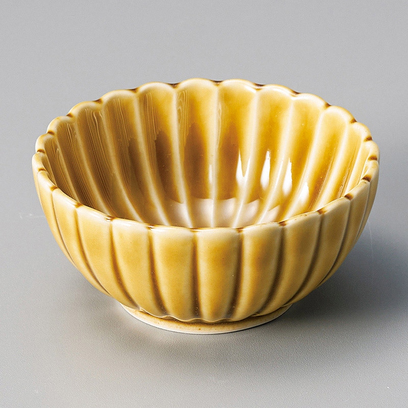 山万 11531-570 黄瀬戸菊型小鉢  1個（ご注文単位1個）【直送品】