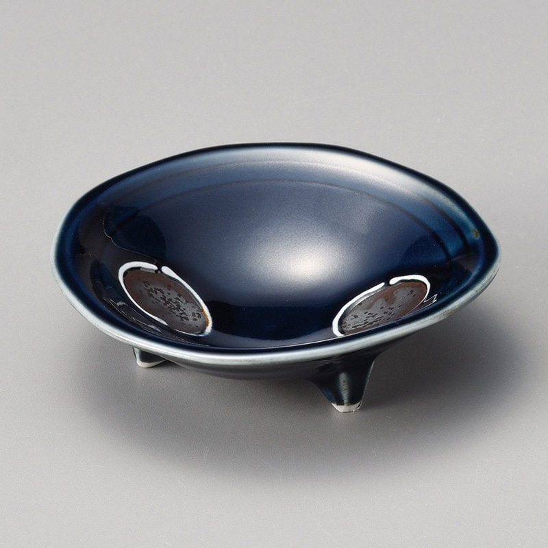 山万 12525-100 いぶし丸紋三ッ足3.3鉢  1個（ご注文単位1個）【直送品】