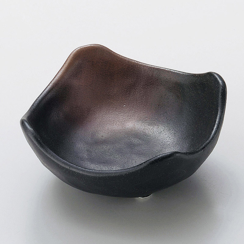 山万 14047-200 黒備前四ツ山小鉢  1個（ご注文単位1個）【直送品】