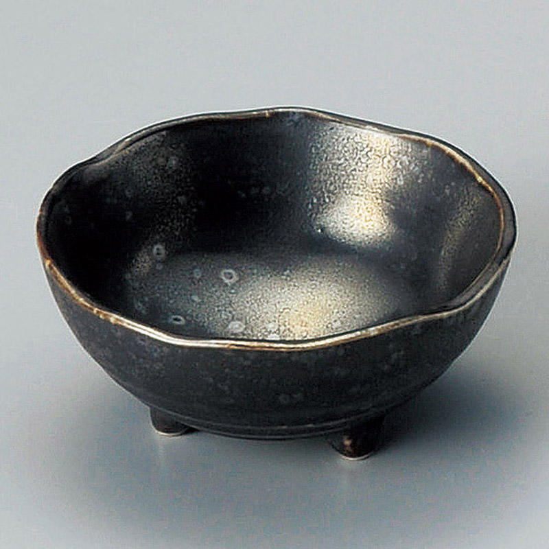 山万 12333-130 いぶし黒結晶三ッ足小付  1個（ご注文単位1個）【直送品】