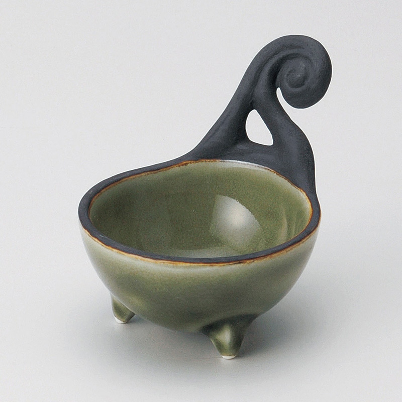 山万 12834-580 桃山織部ビワ型手付珍味  1個（ご注文単位1個）【直送品】