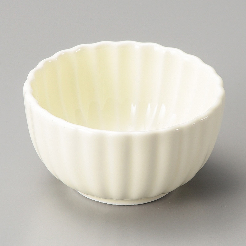 山万 13214-580 クリーム菊型2.8小付  1個（ご注文単位1個）【直送品】